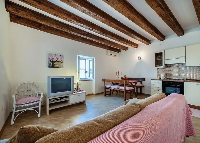 Apartman Aligator Primosten